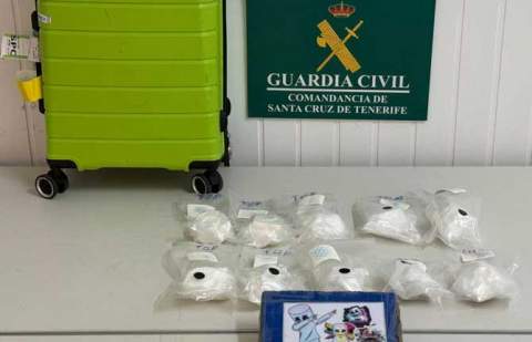 Detenido en el aeropuerto de La Palma con más de dos kilos de cocaína en la maleta