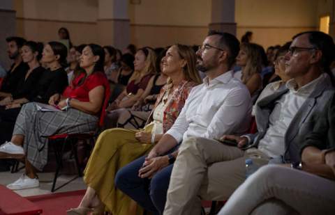 Más de 800 profesionales se forman en Canarias para mejorar la atención al alumnado con autismo