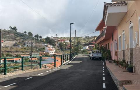 El Ayuntamiento de Vallehermoso recepciona las obras de mejora de los accesos y espacios públicos de El Cercado