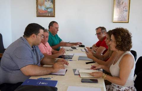 Los alcaldes y alcaldesas de La Gomera acuerdan impulsar actuaciones conjuntas para mejorar servicios esenciales y la planificación insular
