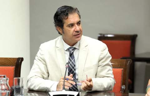 ASG propone evaluar el impacto real de los especialistas itinerantes en los pacientes de las islas no capitalinas