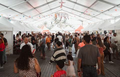 Exposaldo La Gomera reúne a una treintena de comercios con tres jornadas de actividad en la Plaza de Las Américas