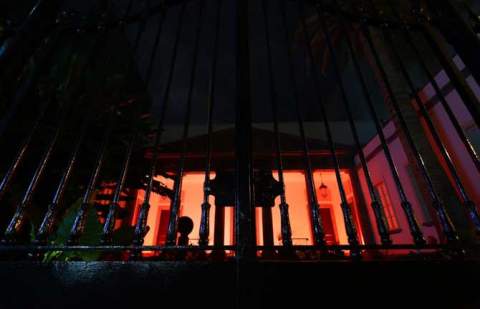 El Parlamento se ilumina de color naranja por el SDRC